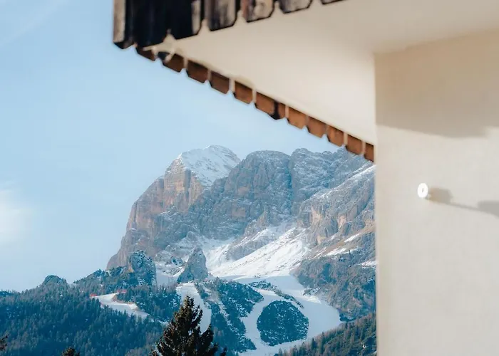 Hotel Oasi 2*
