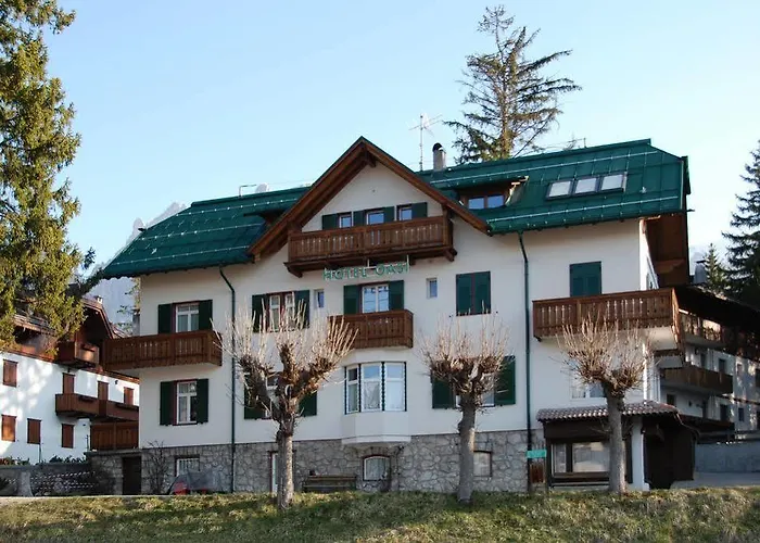 Oasi كورتينا دامبيتزو