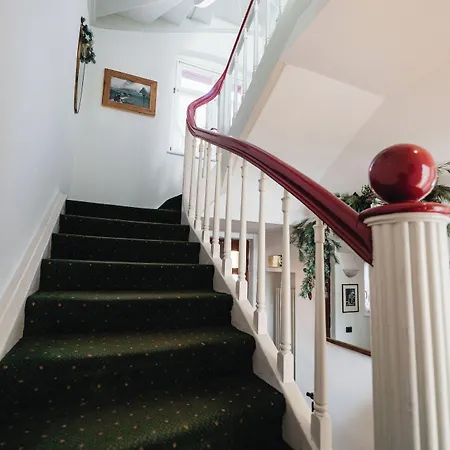 Oasi Hotel 2*